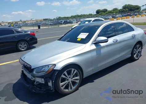 2018 Mercedes-Benz C 300 из США, поврежденный, VIN WDDWF4JB4JR316715